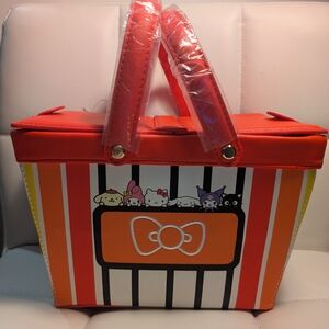BoxLunch exclusive Hello Kitty & Friends Red Orange Striped Picnic Handbag NEW
